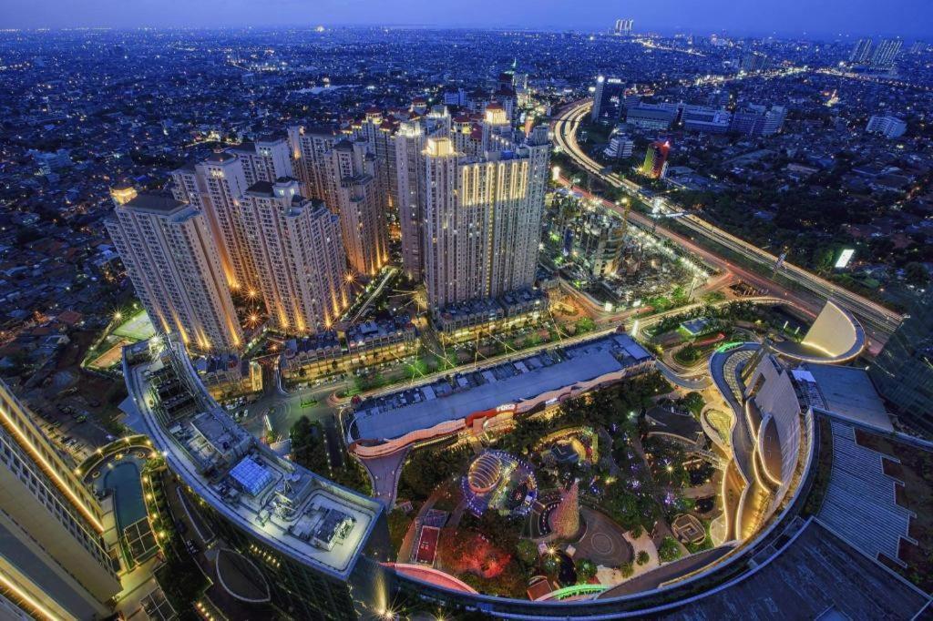 Wow Hotel Джакарта Экстерьер фото